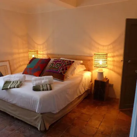 ヴィラ La Civadiere *